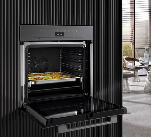 Духовой шкаф Miele H 7264 BP